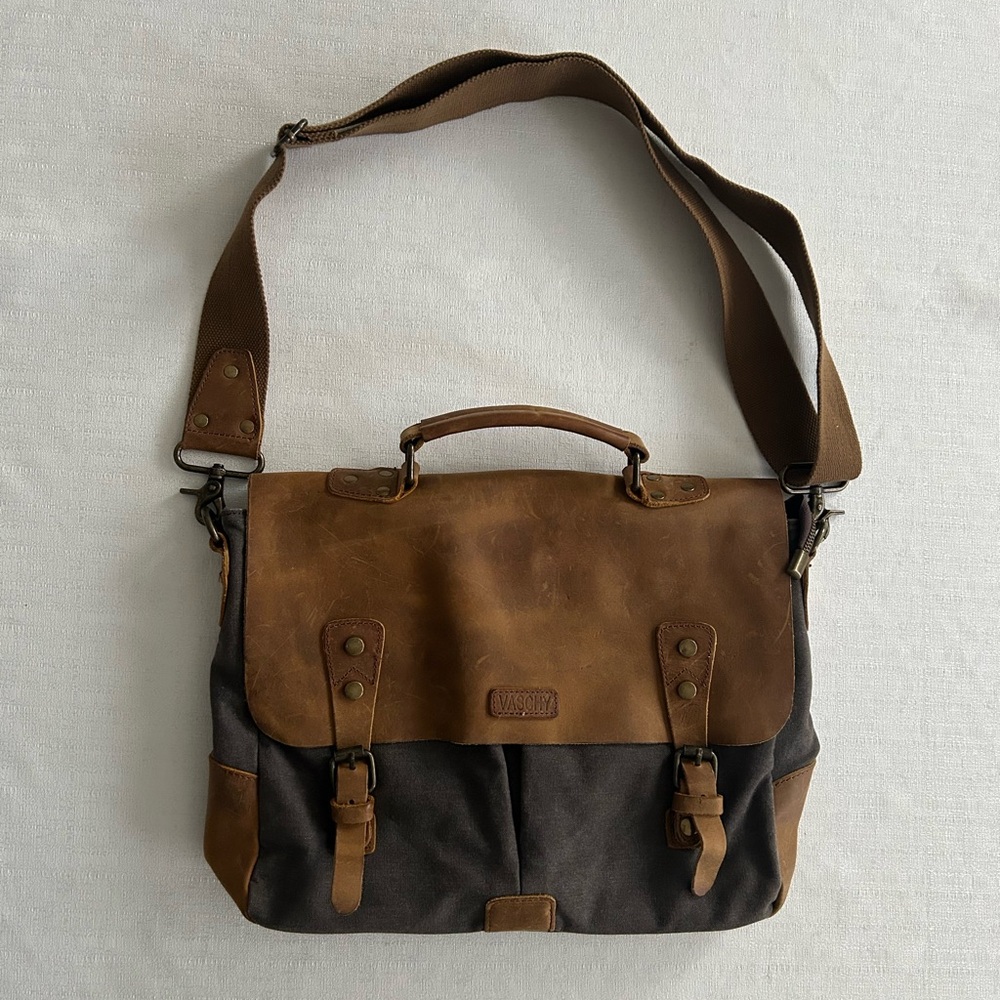 VASCHY CommuniCarry Messenger Bag